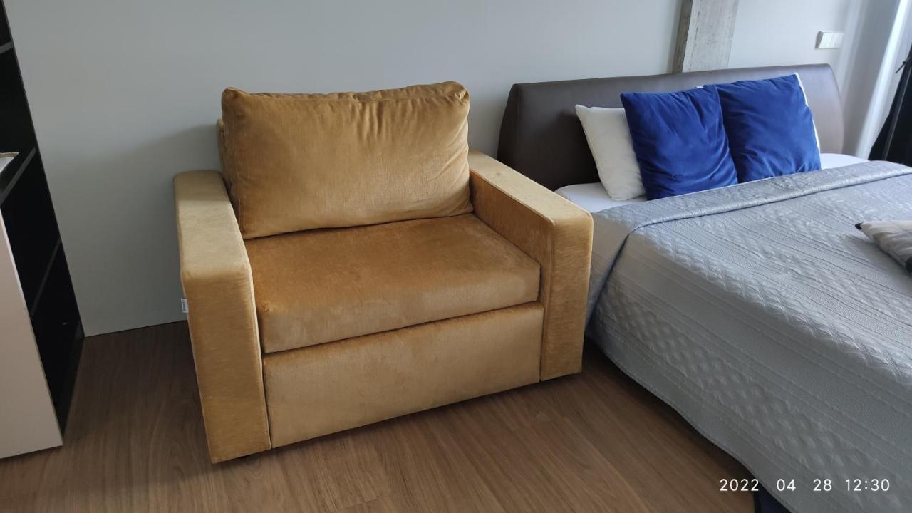 Happy Inn Gold Studio, Self Check-In, Parking In The Underground Garage Vilnius Bagian luar foto