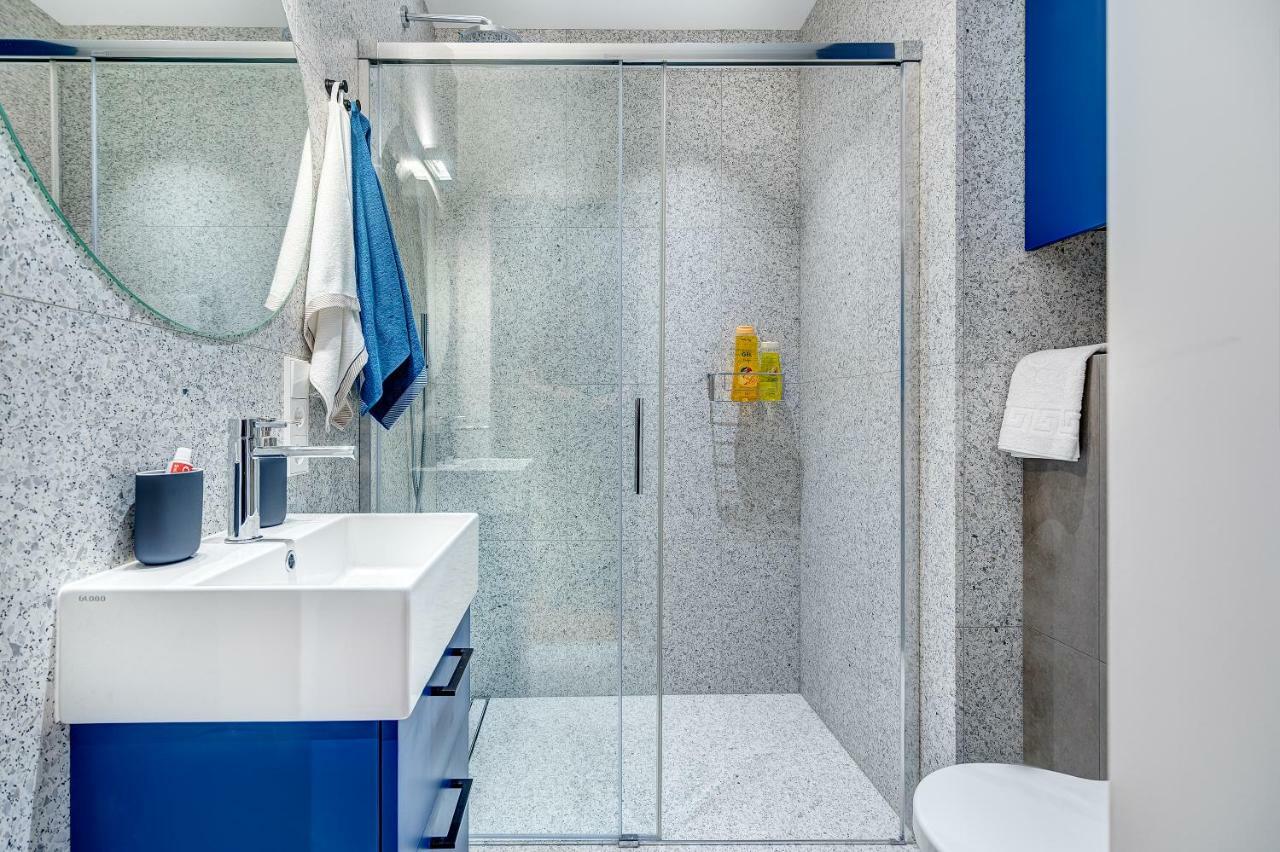 Happy Inn Gold Studio, Self Check-In, Parking In The Underground Garage Vilnius Bagian luar foto