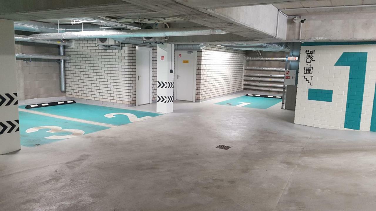 Happy Inn Gold Studio, Self Check-In, Parking In The Underground Garage Vilnius Bagian luar foto